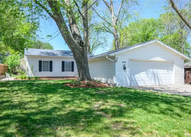 Property at 4114 51st St, Des Moines, IA, 50310, 2 beds, 1 bath, [object Object]