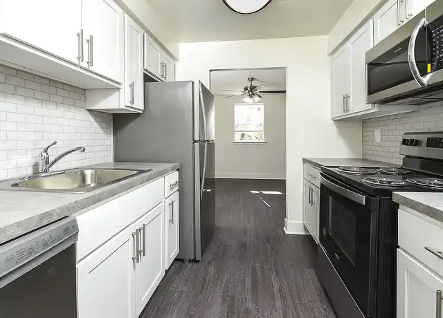 Property at Paoli Place North Apartments - 27 E Central Ave, Paoli, PA, 19301, 1 bed, 1 bath, [object Object]