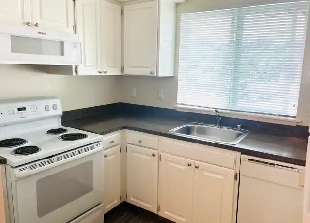 Property at 17515 83rd Pl NE Unit 27A, Kenmore, WA, 98028, 2 beds, 2 baths, [object Object]