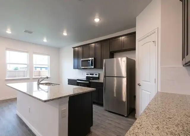 Property at Lenora Woldert Estate Addition - 3080 N Tenneha Ave, Tyler, TX, 75702, 3 beds, 2 baths, [object Object]