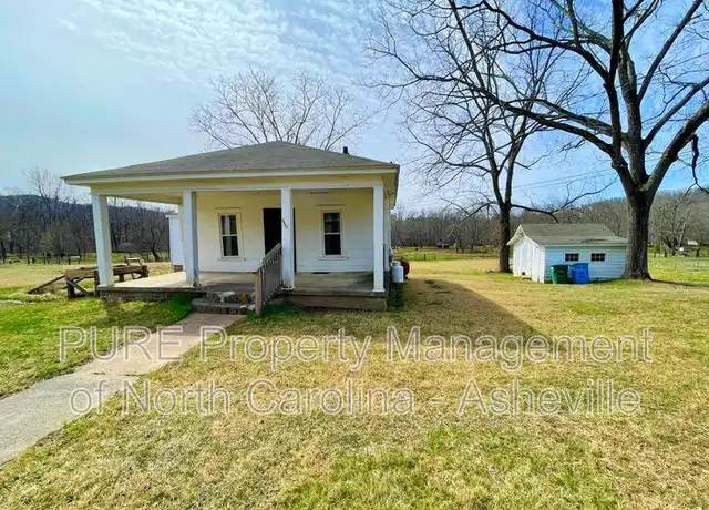 Property at 648 Bee Tree Rd, Swannanoa, NC, 28778, 1 bed, 1 bath, [object Object]