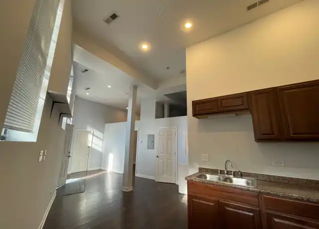 Property at 2065 W Coulter St Unit 101, Chicago, IL, 60608, 2 beds, 2 baths, [object Object]