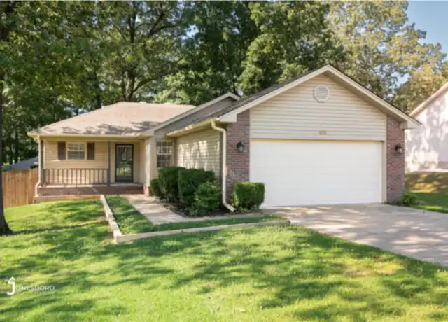 Property at 3913 Sunset Dr, Jonesboro, AR, 72405, 3 beds, 2 baths, [object Object]