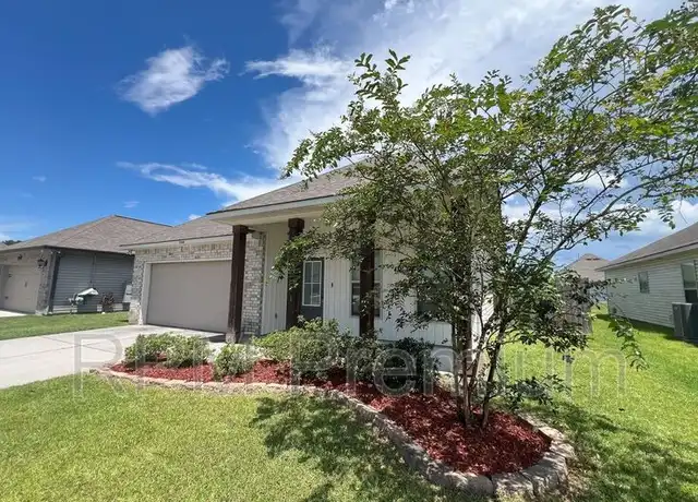 Property at 11146 Coral Delight Ave, Gonzales, LA, 70737, 4 beds, 2 baths, [object Object]