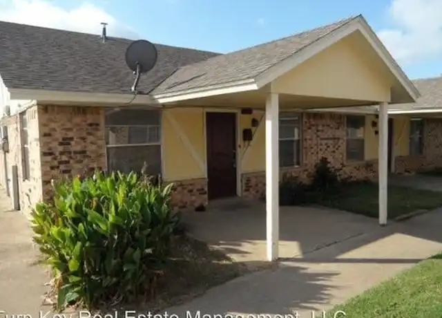Property at 3206 Matthews Dr, Richland Hills, TX, 76118, 2 beds, 1.5 baths, [object Object]