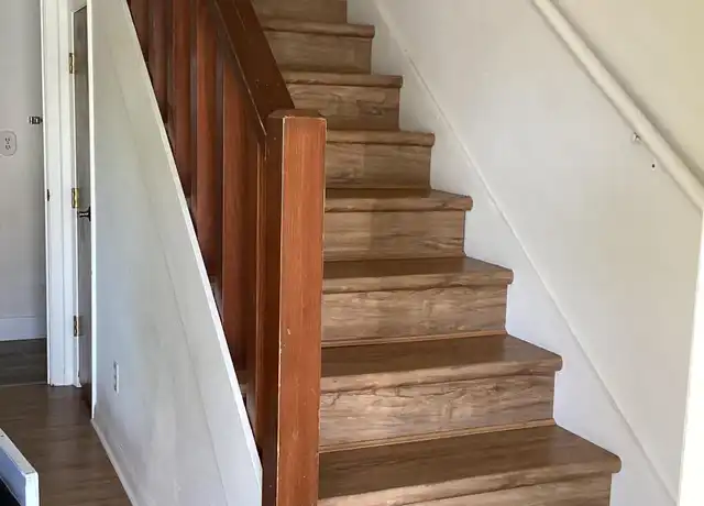 Property at 333 NE 2nd St, Newport, OR, 97365, 2 beds, 1 bath, [object Object]