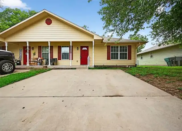 Property at 907 W Birge St, Sherman, TX, 75092, 2 beds, 2 baths, [object Object]