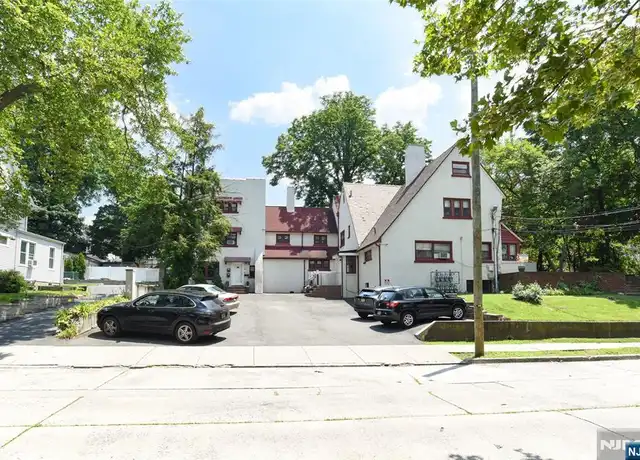 Property at 285 Orchard Ter Unit C1, Bogota, NJ, 07603, 1 bed, 1 bath, [object Object]