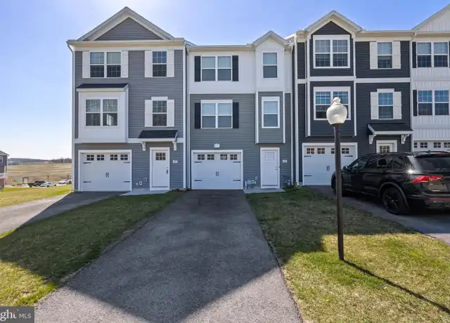 Property at 24 Secretariat Dr, Hanover, PA, 17331, 4 beds, 2.5 baths, [object Object]