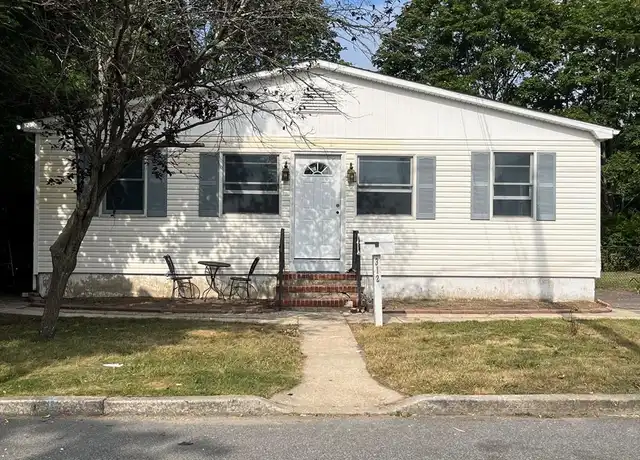 Property at 312 Washington Ave, Saint James, NY, 11780, 3 beds, 1 bath, [object Object]