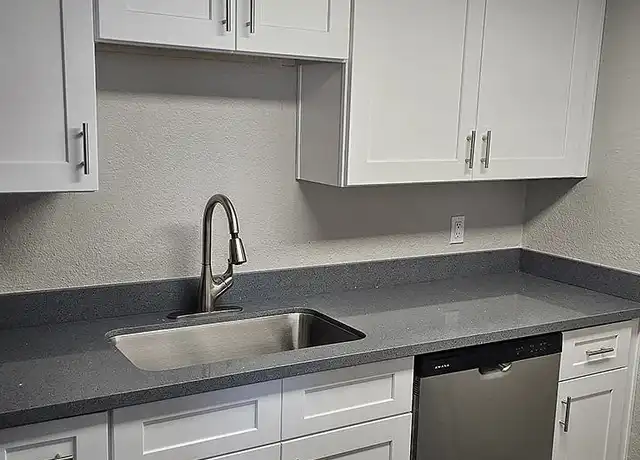 Property at Falcon Glen Apartments - 4225 E University Dr, Mesa, AZ, 85205, 1 bed, 1 bath, [object Object]
