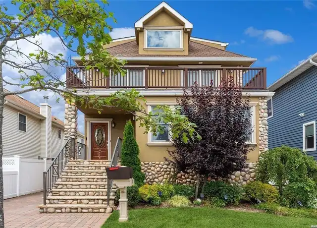 Property at 225 E Walnut St Unit 1, Long Beach, NY, 11561, 3 beds, 1 bath, [object Object]