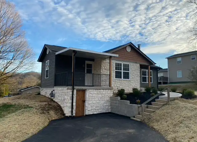 Property at 811 Ridgeview Dr, Clinton, TN, 37716, 3 beds, 2 baths, [object Object]