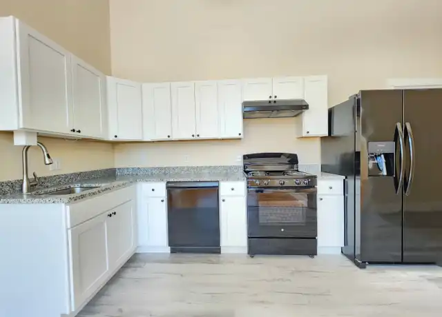 Property at 21 Jefferson St Unit 3, Old Town, ME, 04468, 2 beds, 1 bath, [object Object]