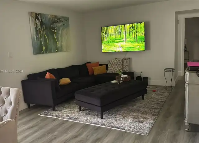 Property at 370 E Laurel Dr Unit 3E, Margate, FL, 33063, 1 bed, 1.5 baths, [object Object]