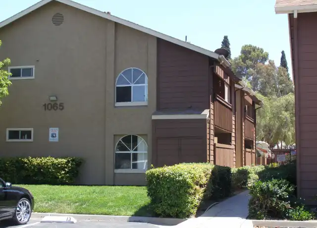 Property at 1065 E Washington Ave, El Cajon, CA, 92020, 3 beds, 2 baths, [object Object]