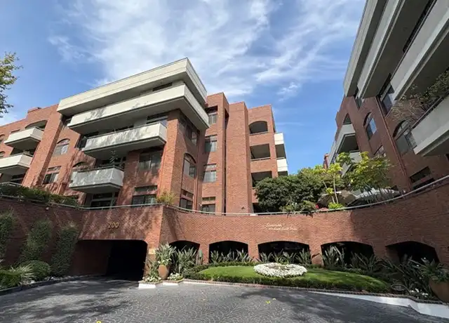 Property at 200 N Swall Dr Unit L252, Beverly Hills, CA, 90211, 2 beds, 2 baths, [object Object]