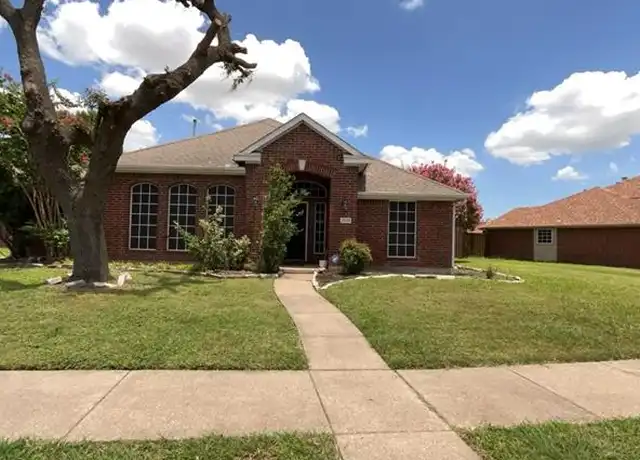Property at 2818 Pecan Meadow Dr, Garland, TX, 75040, 3 beds, 2 baths, [object Object]