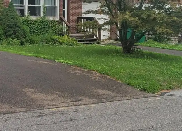 Property at 26 North Rd Unit 2, Highland, NY, 12528, 2 beds, 1 bath, [object Object]