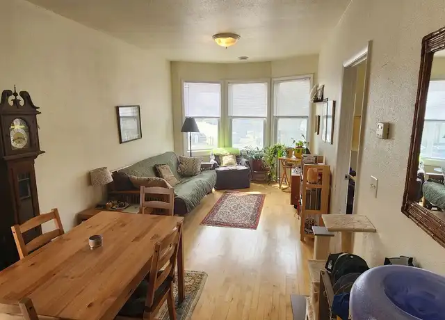 Property at 1118 E Kane Pl Unit 3, Milwaukee, WI, 53202, 2 beds, 1 bath, [object Object]