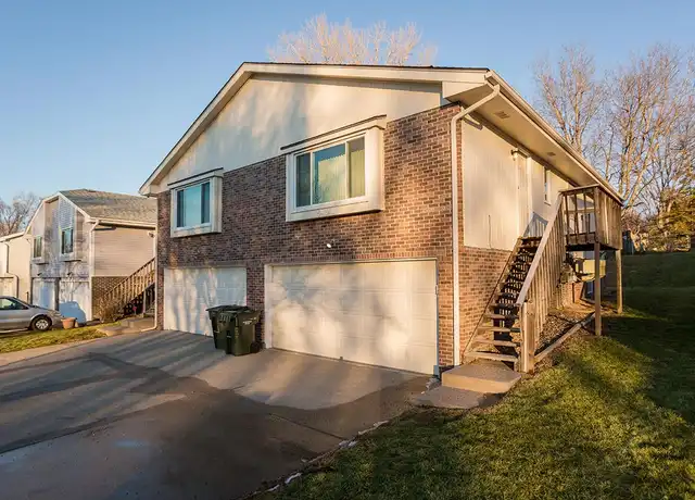 Property at 5420 S 32nd St, Lincoln, NE, 68516, 3 beds, 2 baths, [object Object]