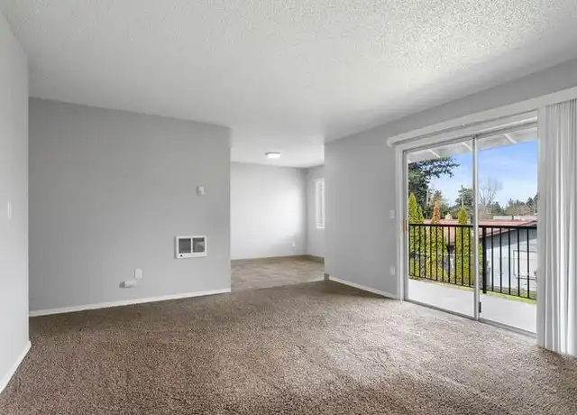 Property at 17031 SE Powell Blvd, Portland, OR, 97236, 2 beds, 1 bath, [object Object]