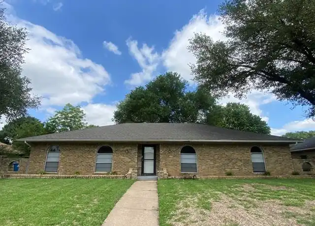 Property at 1033 Rosewood Dr, Desoto, TX, 75115, 3 beds, 2.5 baths, [object Object]