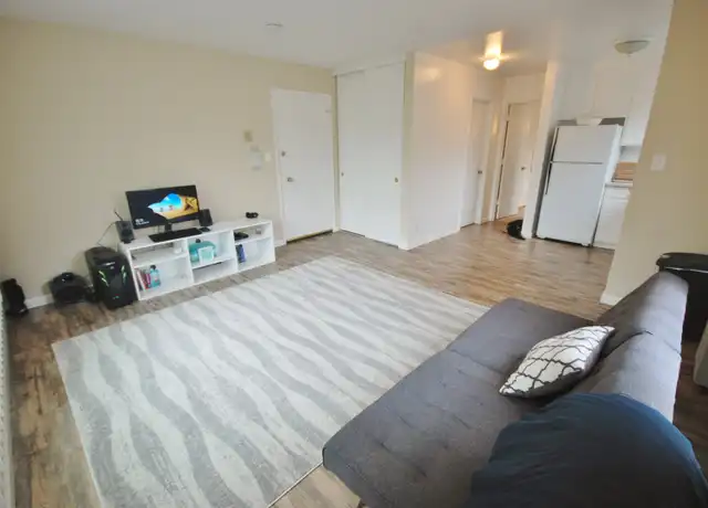 Property at 1120 Douglas Ave Unit 14, Burlingame, CA, 94010, 1 bed, 1 bath, [object Object]