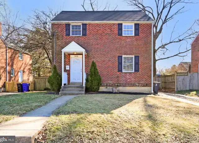 Property at 5016 N Carlin Springs Rd, Arlington, VA, 22203, 3 beds, 2 baths, [object Object]