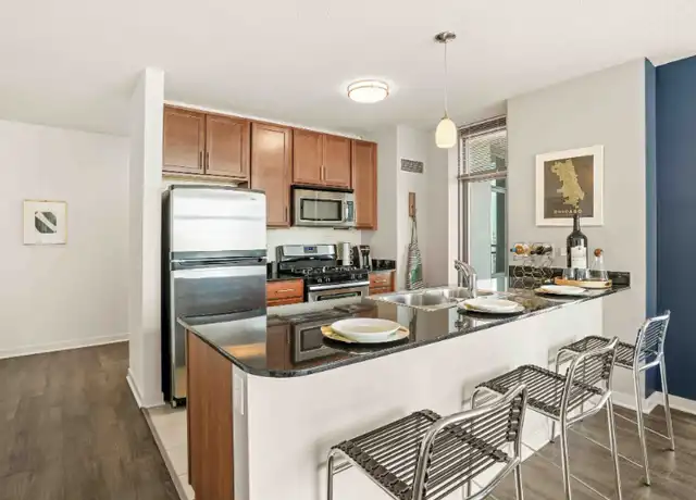 Property at 448 W Kinzie St, Chicago, IL, 60654, 2 beds, 2 baths, [object Object]