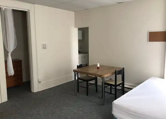 Property at 254 W 9th St Unit 7 Studio, Erie, PA, 16501, 0 beds, 1 bath, [object Object]
