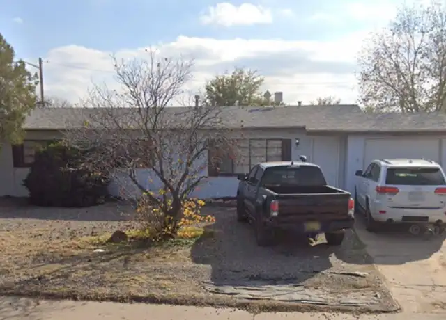 Property at 1000 Rancho Rd, Roswell, NM, 88203, 3 beds, 2 baths, [object Object]