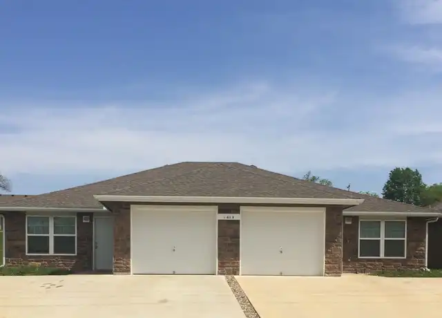Property at 611 W Market St Unit A, Warrensburg, MO, 64093, 3 beds, 2 baths, [object Object]