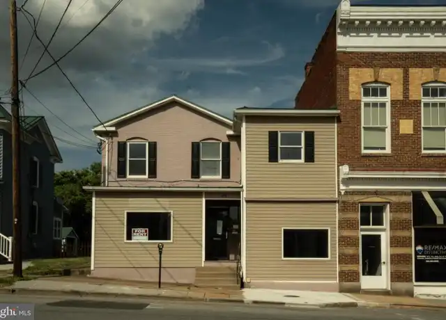 Property at 211 N George St Unit 201, Charles Town, WV, 25414, 1 bed, 1 bath, [object Object]