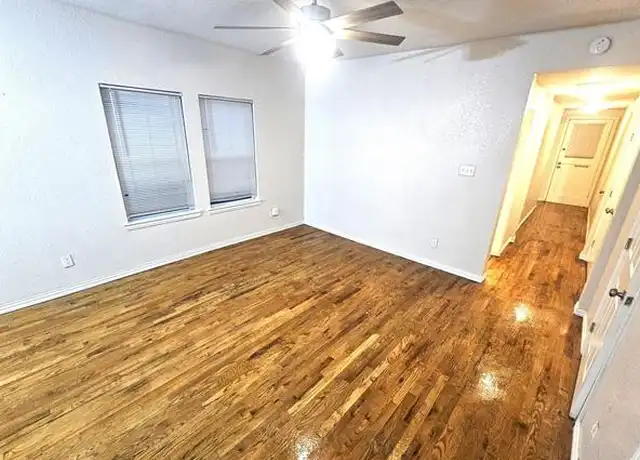 Property at 1921 W 10th St, Dallas, TX, 75208, 2 beds, 1 bath, [object Object]