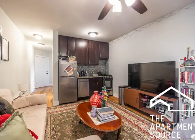 Property at 823 W Cornelia Ave Unit 119, Chicago, IL, 60657, 1 bed, 1 bath, [object Object]