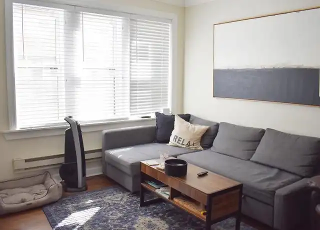 Property at 837 W Cornelia Ave Unit 839-3N, Chicago, IL, 60657, 2 beds, 1 bath, [object Object]