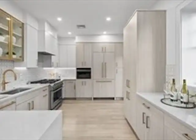 Property at 1574 Beacon St Ph 2, Brookline, MA, 02446, 3 beds, 2 baths, [object Object]