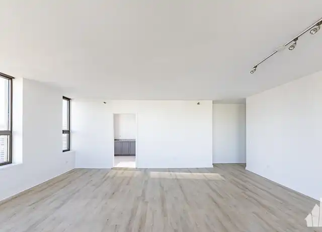 Property at 501 N Clinton St, Chicago, IL, 60654, 2 beds, 2 baths, [object Object]
