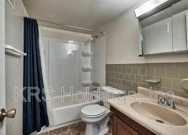 Property at 7698 Colonial Point Ln Unit 8-B, Gloucester Point, VA, 23062, 2 beds, 1 bath, [object Object]