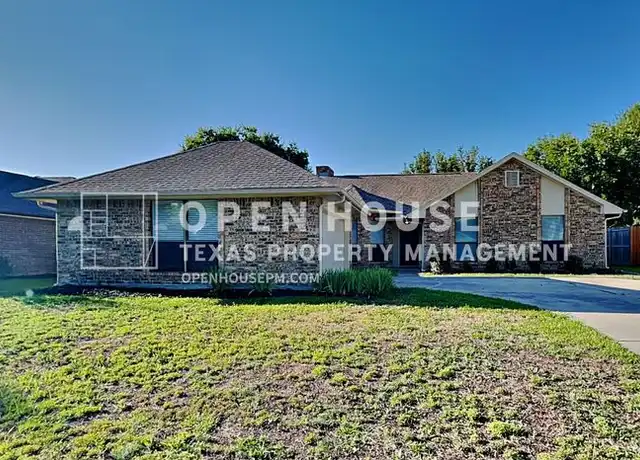 Property at 13 Chimney Rock Dr, Roanoke, TX, 76262, 3 beds, 2 baths, [object Object]