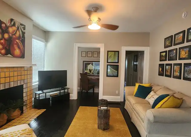 Property at 2014 Jackson St N #5, St. Petersburg, FL, 33704, 2 beds, 1 bath, [object Object]