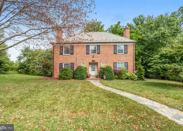 Property at 4755 34th St N, Arlington, VA, 22207, 4 beds, 2.5 baths, [object Object]