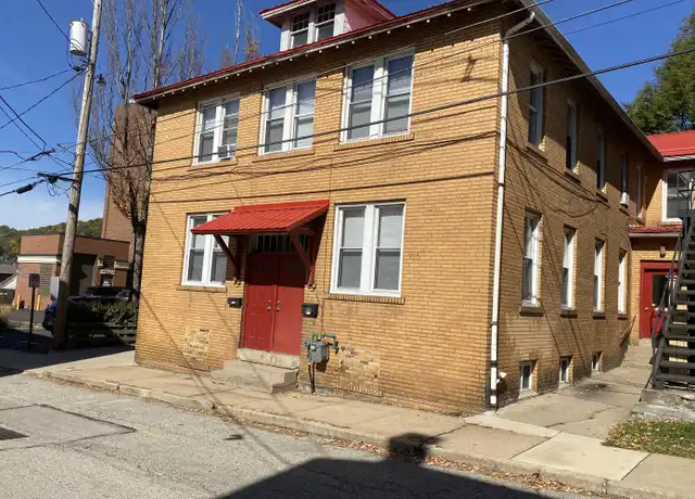Property at 909 Gompers Ave, Indiana, PA, 15701, 3 beds, 1 bath, [object Object]