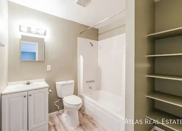 Property at 2610/2614 E Fountain Boulevard - 2610 E Fountain Blvd, Colorado Springs, CO, 80910, 0-2 beds, 1 bath, [object Object]