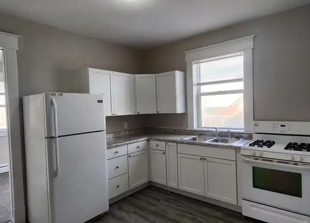 Property at 1048 19th St Unit 2, Des Moines, IA, 50314, 1 bed, 1 bath, [object Object]
