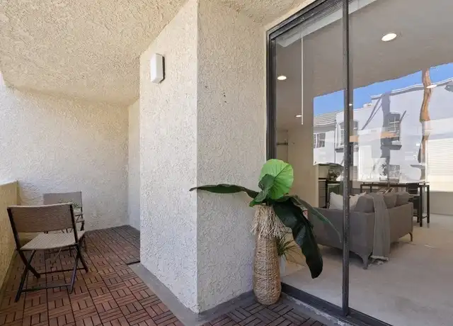 Property at 7001 S La Cienega Blvd Unit 8C, Los Angeles, CA, 90045, 1 bed, 1 bath, [object Object]