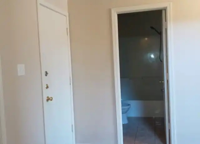 Property at 9900 Sunshine Mesa Dr NW, Albuquerque, NM, 87114, 4 beds, 3 baths, [object Object]