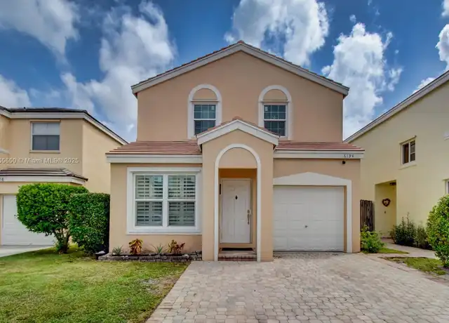 Property at 6194 Buena Vista Dr Unit 6194, Margate, FL, 33063, 3 beds, 2.5 baths, [object Object]