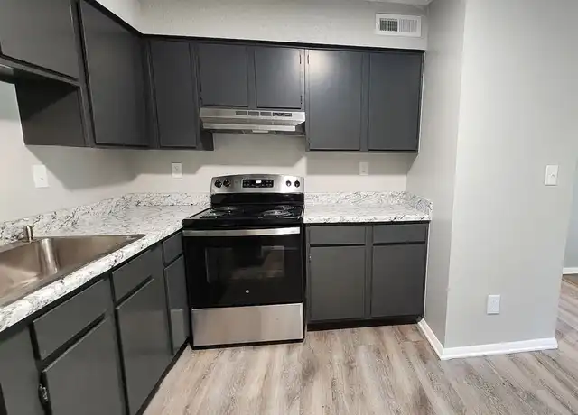 Property at Bethany Place Apartments - 3901 N Rockwell Ave, Bethany, OK, 73008, 0-1 beds, 1 bath, [object Object]